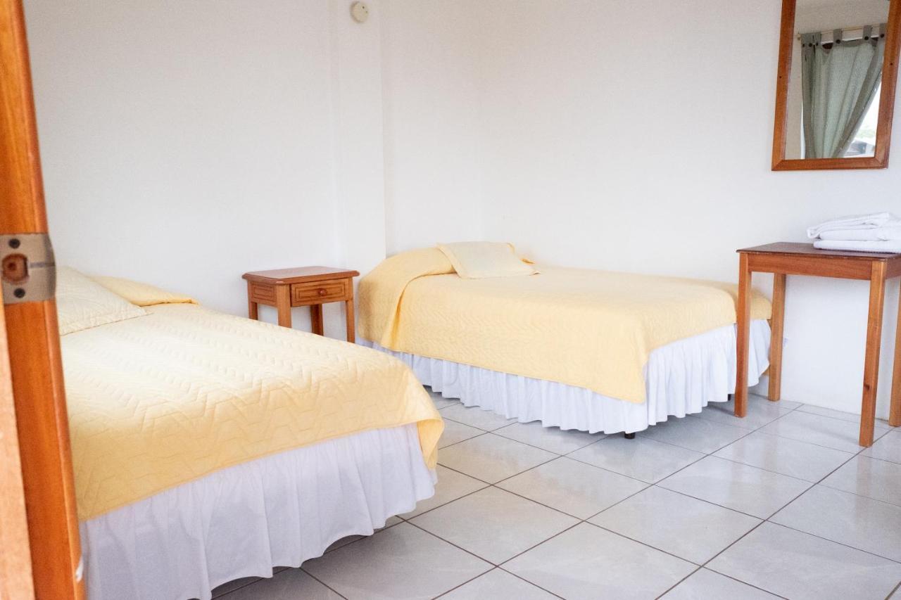 Hostal Santa Maria Floreana Kültér fotó